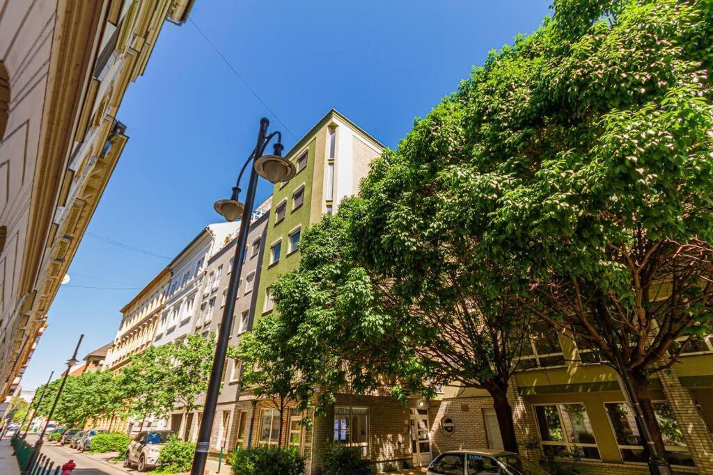 Roomy Apartment 80Sqm At City Center Free Parking Space, Ac & Balcony Budapest Exterior foto
